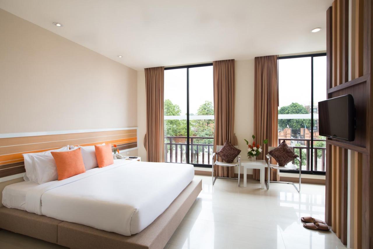 Imm Hotel Thaphae Chiang Mai -Sha Extra Plus Exterior foto